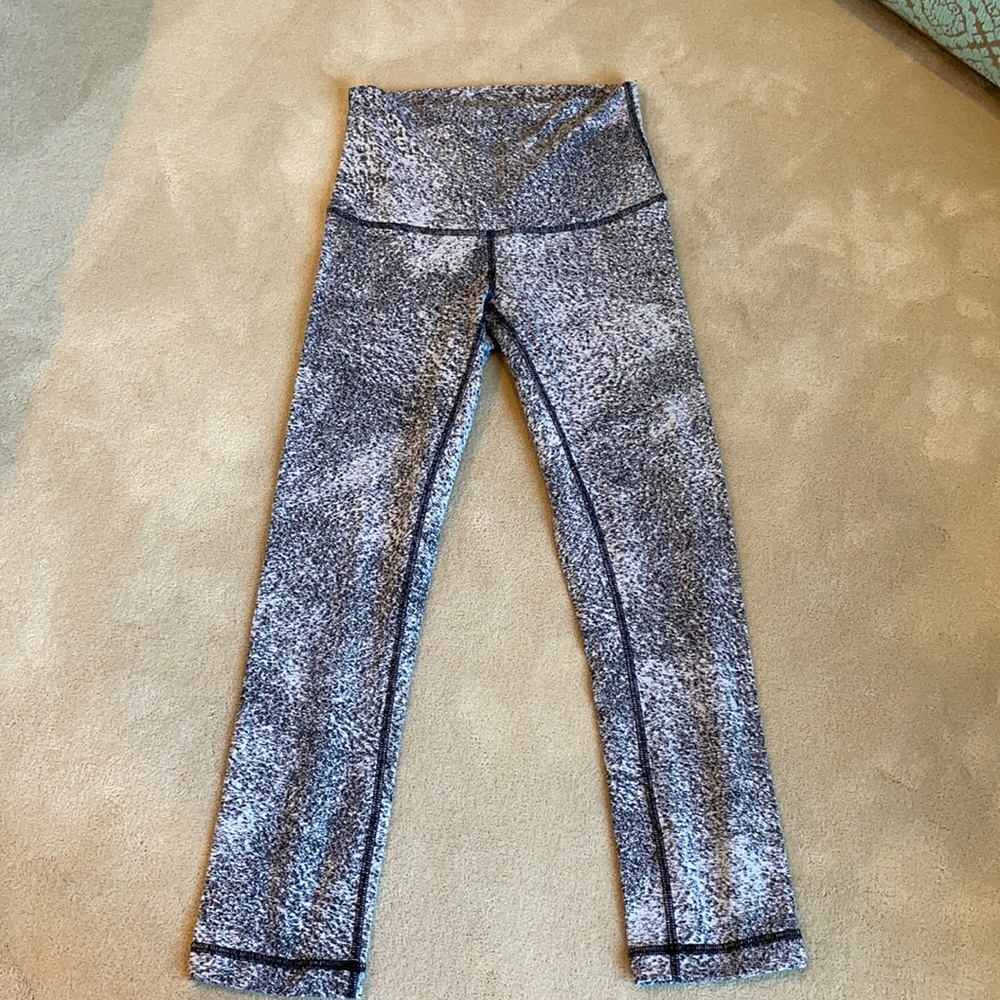 lululemon Align High-Rise Crop leggings, size 4